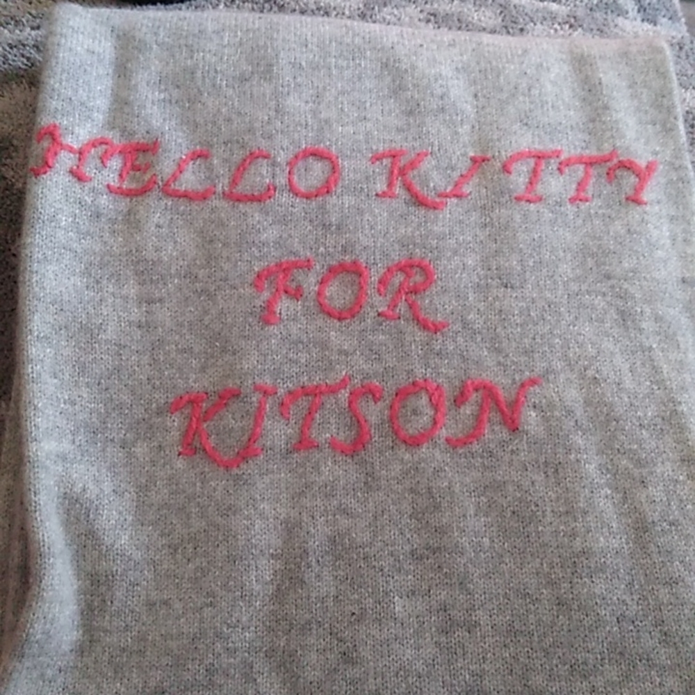 Hello Kitty for Kitson %100 cashmere scarf - Picture 2 of 4